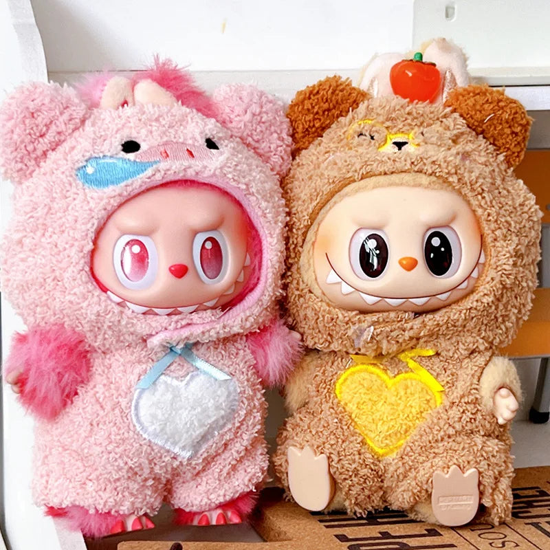 🎉 Labubu 17cm Vinyl-Figur – Party-Puppe mit Stoffkörper & Wechselkostüm 🐻✨